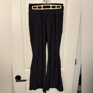 Old Navy Girls Powersoft Black Flare Leggings Size XL